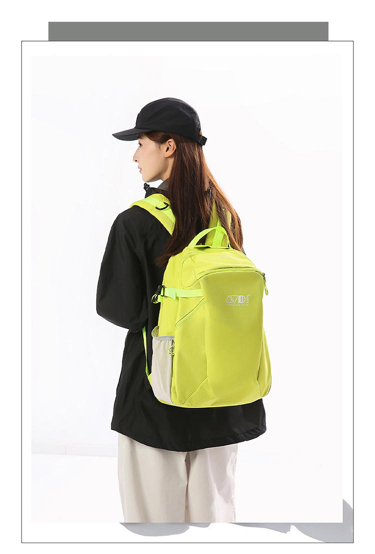 蓝色背包 便携轻便款 休闲旅行包详情图5