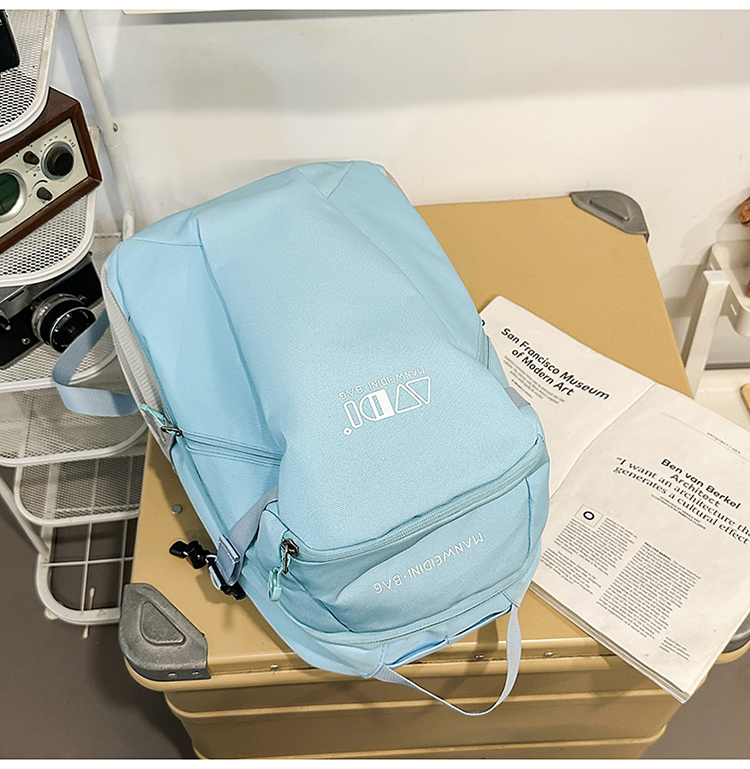 蓝色背包 便携轻便款 休闲旅行包详情图51